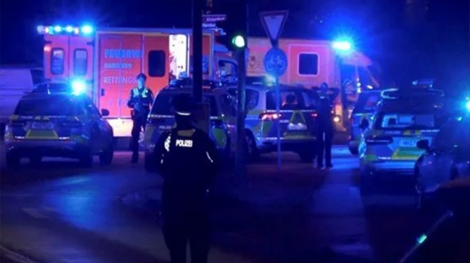 Almanya'da kilisede silahlı saldırı: 7 ölü, 8 yaralı
