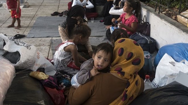 Almanya'dan Yunanistan'daki mülteci kampları raporu