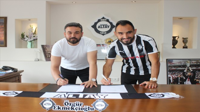 Altay Yasin'e de imzayı attırdı!