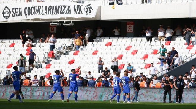 Altay alkışlarla uğurlandı, kaptanı tarihe geçti!