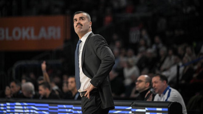 Anadolu Efes, Erdem Can ile yollarını ayırdı