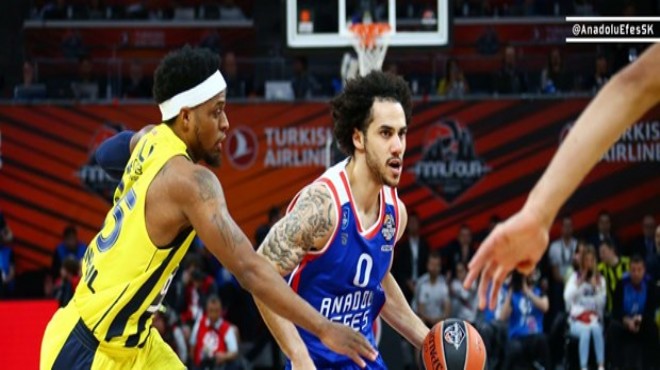 Anadolu Efes EuroLeague de finale yükseldi
