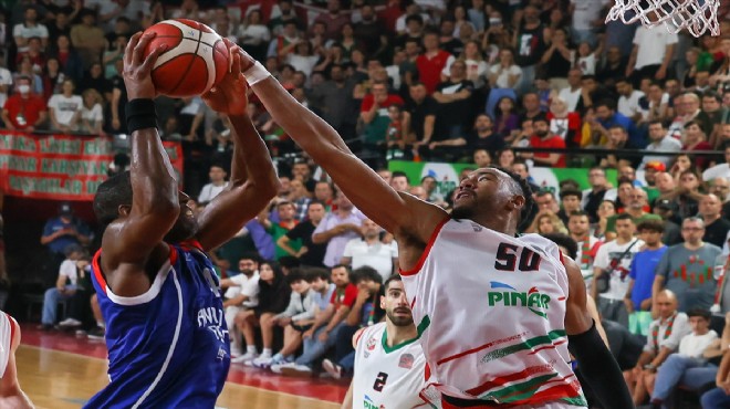 Anadolu Efes-Pınar Karşıyaka play-off serisinin son maçı ertelendi