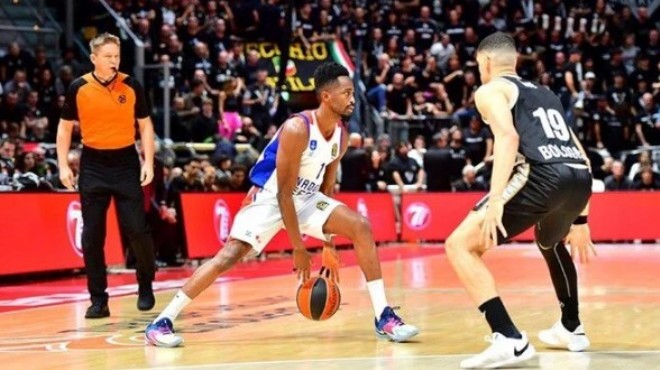 Anadolu Efes'ten üst üste 3. galibiyet!