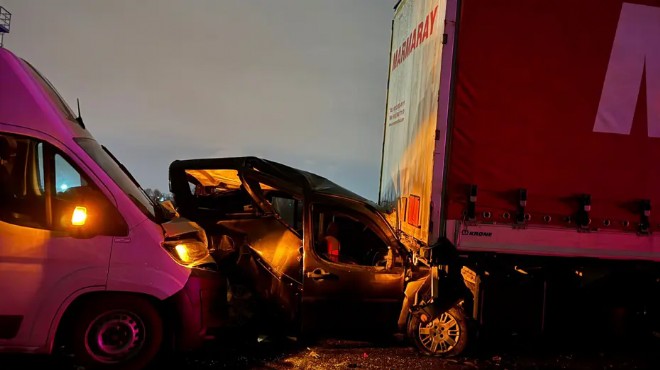 Anadolu Otoyolu nda zincirleme kaza!