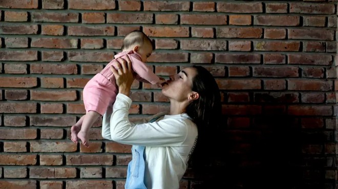 Annelere iyi haber: Doğum izni 6 aya yükseliyor!