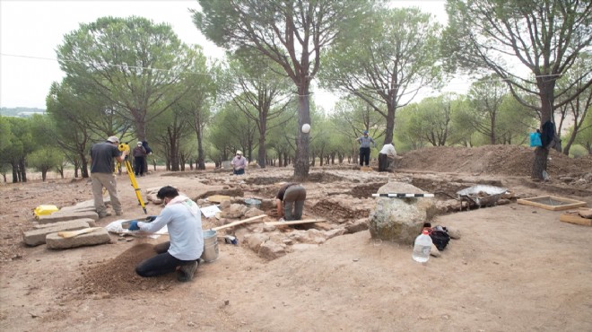 Antik Çağ'ın 'Kuş Kahini Markos'un mezarı Bergama'da bulundu