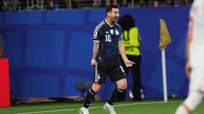 Arjantin grubu kayıpsız geçti: Messi den bir rekor daha!