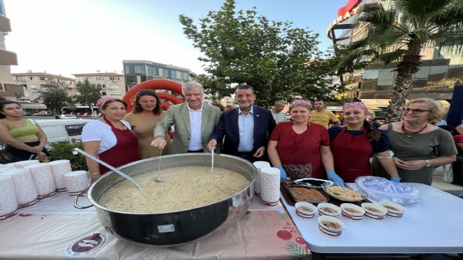 Aşure kazanları Narlıdere'de kaynadı