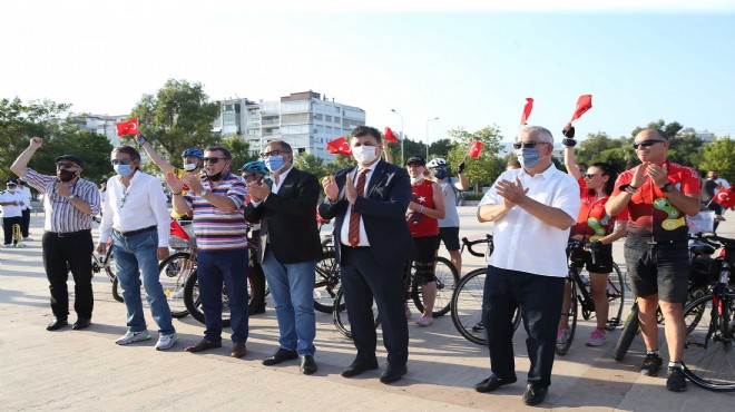 Atatürk'ün Karşıyaka'ya gelişi coşkuyla kutlandı