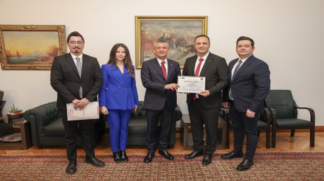 Avrupa dan ödül Bornova nın: Eşki’den Özel’e takdim!