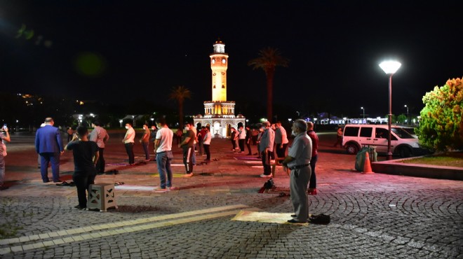 Ayasofya için 30 ilçede şükür namazı kılındı