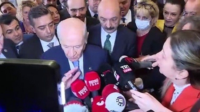 Bahçeli'den gazeteciye: Hadi işine bak!