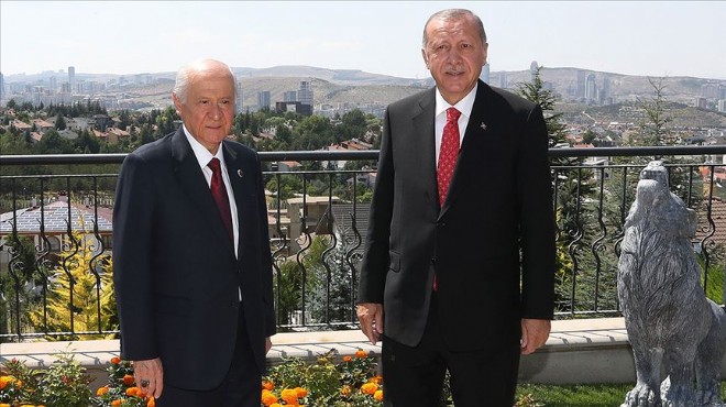 Bahçeli'nin evinde 30 dakikalık sürpriz zirve!