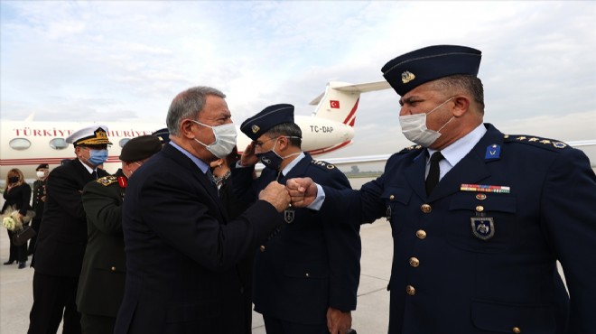 Bakan Akar'dan İzmir mesaisi: Ege Ordu Komutanlığı'na inceleme