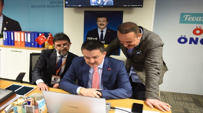 Bakan Pakdemirli den İzmir de telefonla miting daveti