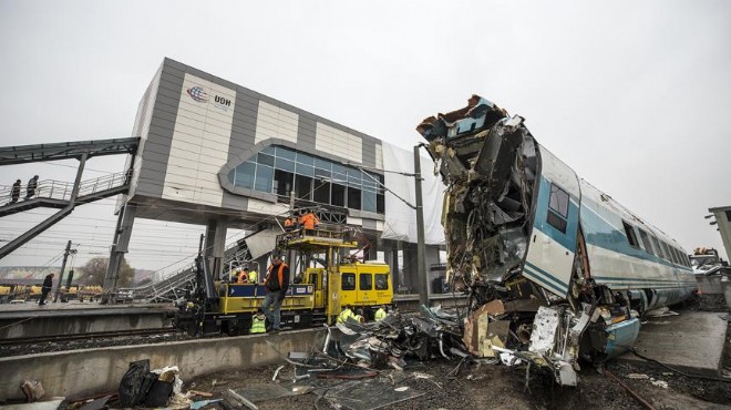 Bakan Turhan dan  tren kazası  açıklaması: Sonuçları...