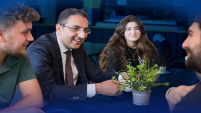 Balçova da yeni üniversiteli gençlere cep harçlığı