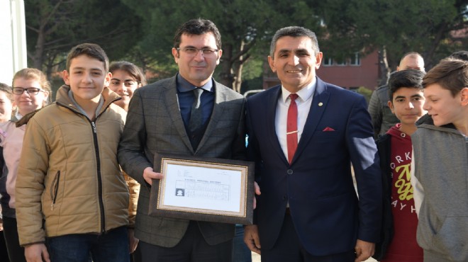Başkan Gönenç'e diploma sürprizi