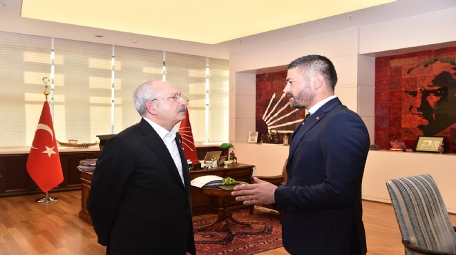 Başkan Gürbüz den Kılıçdaroğlu na  Foça  raporu ve anlamlı hediye
