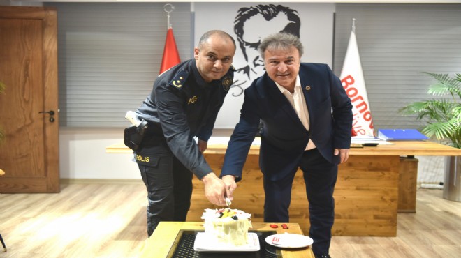 Başkan İduğ dan Şahin e  hoş geldiniz  pastası