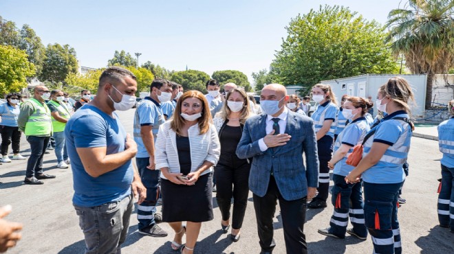 Başkan Soyer'den çarpıcı bayramlaşma mesajları!