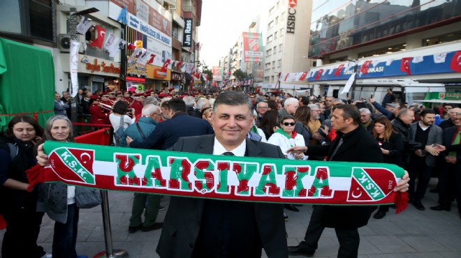 Başkan Tugay taraftarı kırmadı: Karşıyaka maçına 6 otobüs!