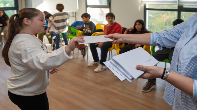 Başkan Tugay’dan çocuklara sürpriz mektup