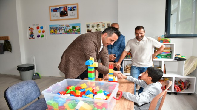Başkan Yıldız’dan miniklere halı saha sözü