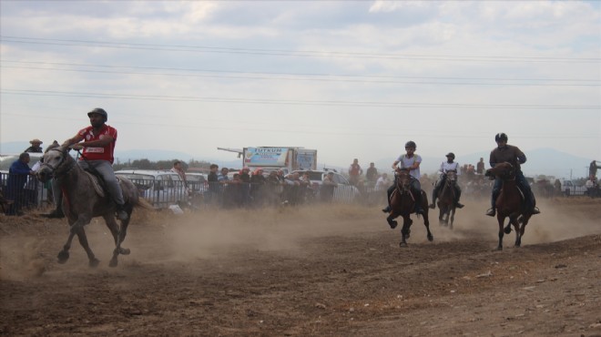 Bayındır'da rahvan at yarışları heyecanı