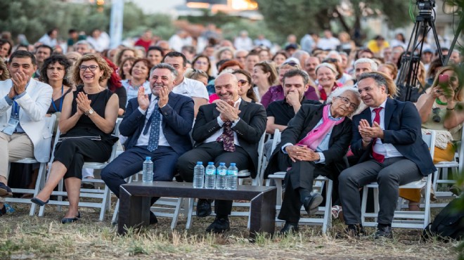 Bayraklı 1. Uluslararası Homeros Festivali’ne görkemli açılış