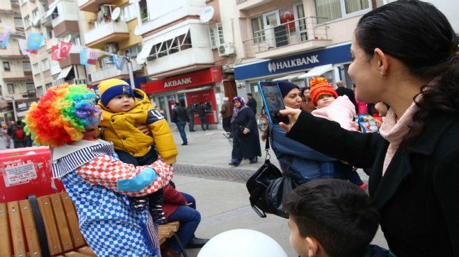 Bayraklı Belediyesi'nden yeni yıl sürprizi