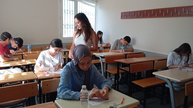 Bayraklı da 11’inci sınıflara ücretsiz eğitim desteği