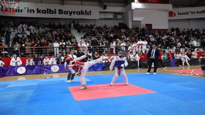 Bayraklı'da 23 Nisan'a özel şampiyona