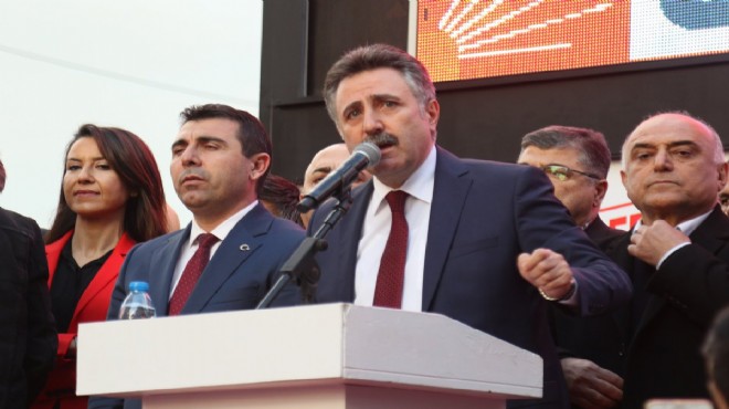 Bayraklı'da CHP'li Sandal'dan miting gibi start ve yüzde 60 iddiası!