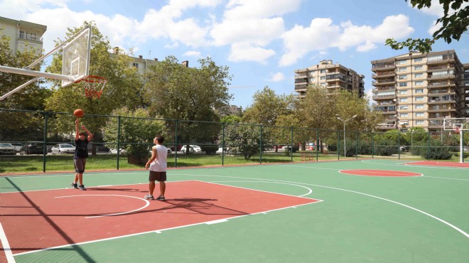 Bayraklı'da basketbol sahaları yenileniyor