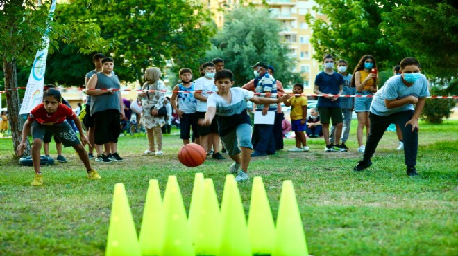 Bayraklı'da çocuklar sporla eğlendi