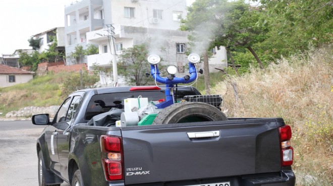 Bayraklı da haşereyle mücadele