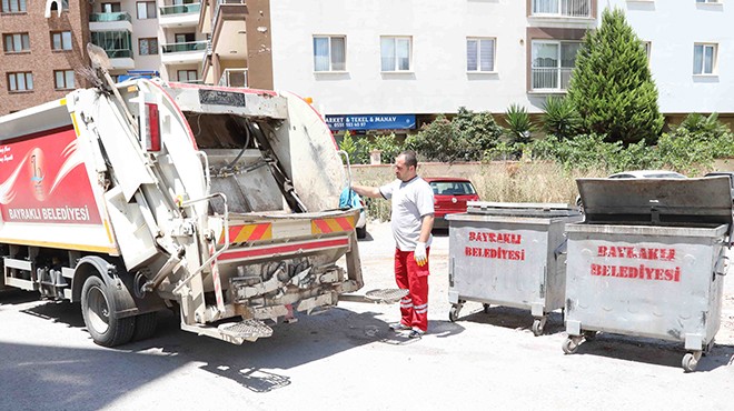 Bayraklı sokakları pırıl pırıl