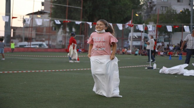 Bayraklılı çocuklar hem spor yaptı, hem eğlendi