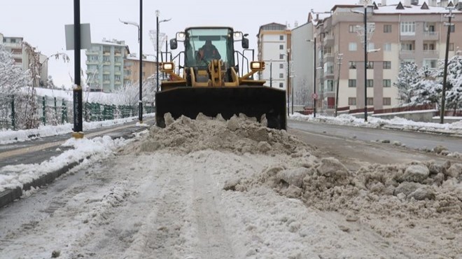 Belediyelerden gülümseten 'kar' diyalogları!