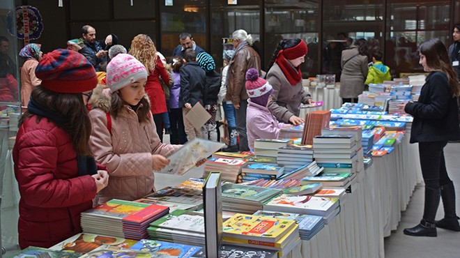 Bergama'da Çocuk Kitapları Şenliği