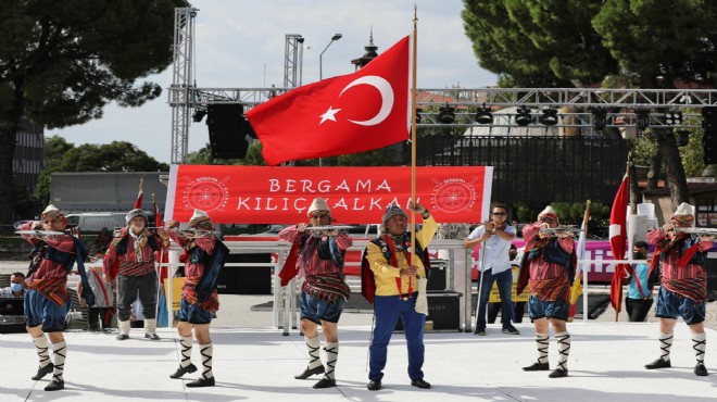 Bergama'da kermes şöleni tam gaz!