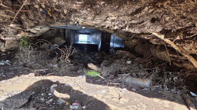 Bir daha yaşanmasın diye Foça da büyük felaket sonrası yoğun mesai