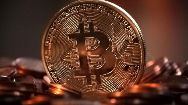 Bitcoin de tarihi rekor: 71 bin doları aştı