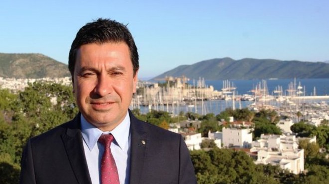 Bodrum Belediye Başkanı Aras'a yumruklu saldırı