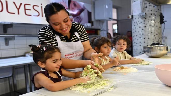 Bornova da minik şefler mutfağa girdi