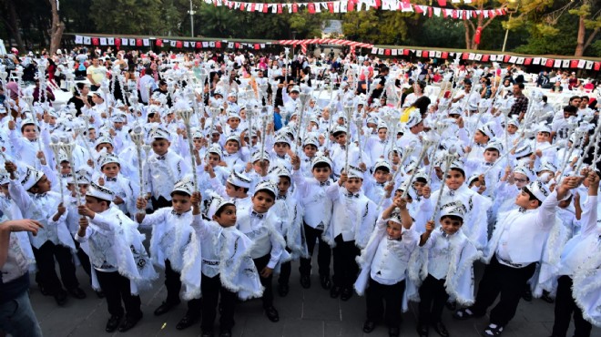 Bornova da toplu sünnet şöleni