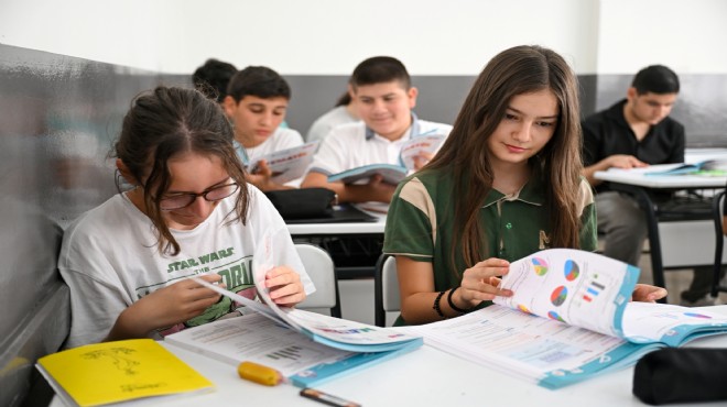 Bornova da velileri sevindiren eğitim desteği!