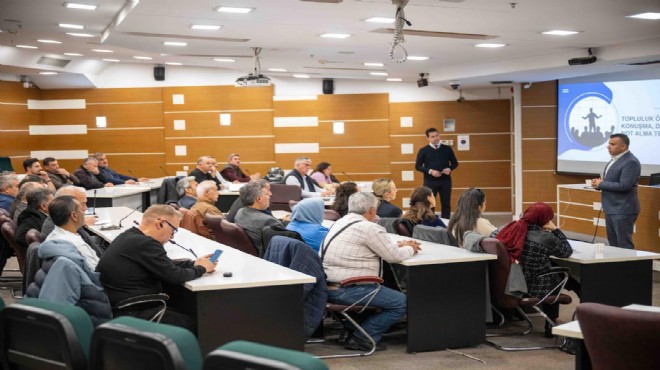 Bornova'da yerel demokrasiye akademik destek